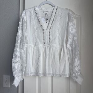 NWT Allison New York Embroidered White Babydoll Lace Top Shirt Size Medium
